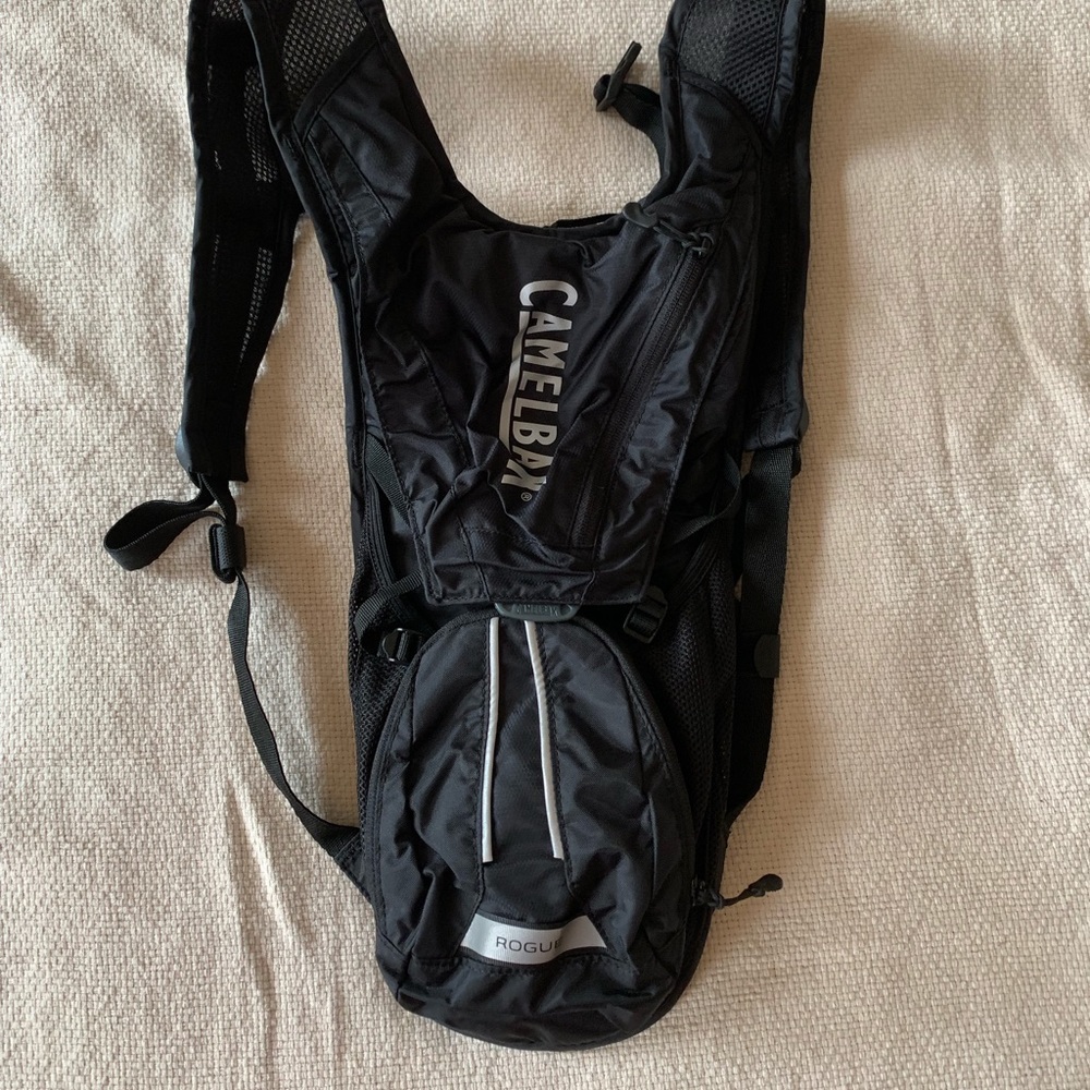 Camelbak Rogue Hydration Pack, small